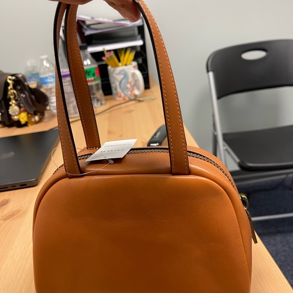 NWT Coach Turnlock 20 in Toffee - Picture 4 of 7